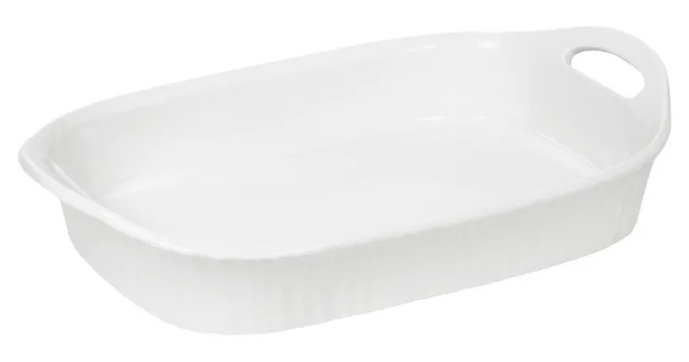 CorningWare 10.5 in. W X 16-1/8 in. L Casserole Pan White