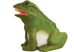 Frog Spitter, Resin