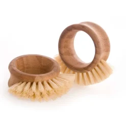 Full Circle The Ring 3.74 in. W Medium Bristle 3.54 in. Bamboo Handle Vegetable Brush