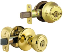 Kwikset Tylo Polished Brass Deadbolt and Passage Door Knob 1-3/4 in.