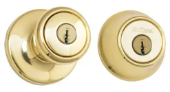 Kwikset Tylo Polished Brass Deadbolt and Passage Door Knob 1-3/4 in.