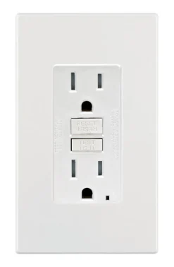 Leviton 15 amps 125 V White Outlet/Wallplate 5-15R 1 pk