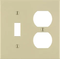 Leviton Ivory 2 gang Thermoset Plastic Duplex/Toggle Wall Plate 1 pk