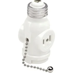Leviton Plastic Medium Base Pull Chain Socket w/Outlet 1 pk