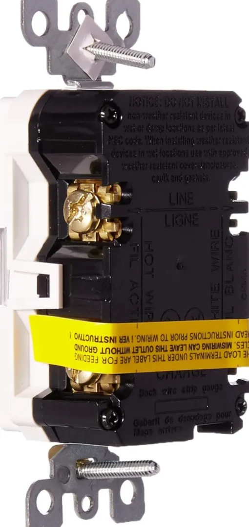 Leviton SmartlockPro 20 amps 125 V Duplex White GFCI Outlet 5-20R 1 pk