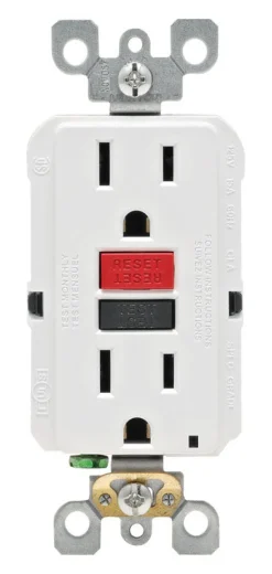 Leviton SmartlockPro 15 amps 125 V Duplex White GFCI Outlet 5-15R 1 pk