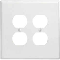 Leviton White 2 gang Thermoset Plastic Duplex Wall Plate 1 pk