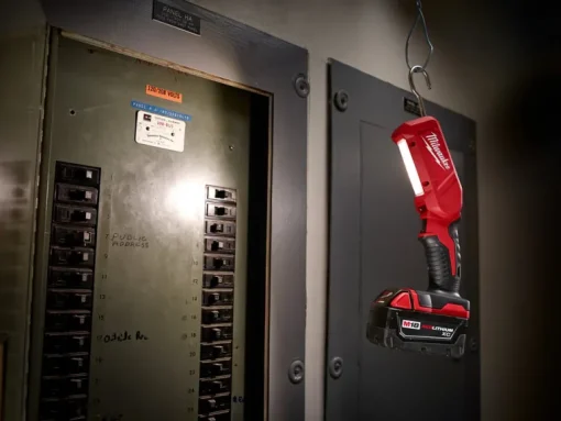 Milwaukee M18 300 lumens Black/Red LED Stick Light