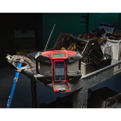 Milwaukee M12 12 V Lithium-Ion Compact Worksite Radio