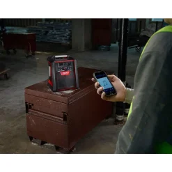 Milwaukee M18 18 V Worksite Radio and Charger 1 pc