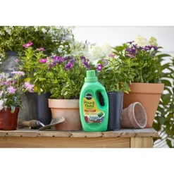Miracle-Gro Pour & Feed Liquid Plant Food 32 oz