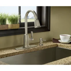 Moen Wellsley Stainless Steel 1.5 GPM Lever 1-Handle Pulldown Kitchen Faucet 10 in. Reach