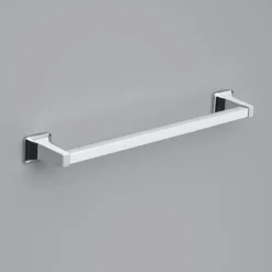 OakBrook Chrome Towel Bar 18 in. L Die Cast Zinc