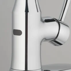 OakBrook One Handle Chrome Pulldown Kitchen Faucet
