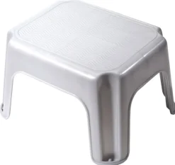 Rubbermaid FG275300CYLND Small Step Stool (Pack of 6)