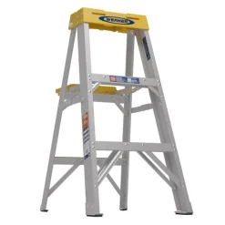 Werner 3 ft. H Aluminum Step Ladder Type IA 300 lb. capacity