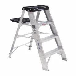 Werner 4 ft. H Aluminum Step Ladder Type IA 300 lb. capacity