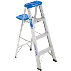 Werner 250 lbs. Capacity Aluminum Single-Sided Type I Step Ladder 4 H ft.